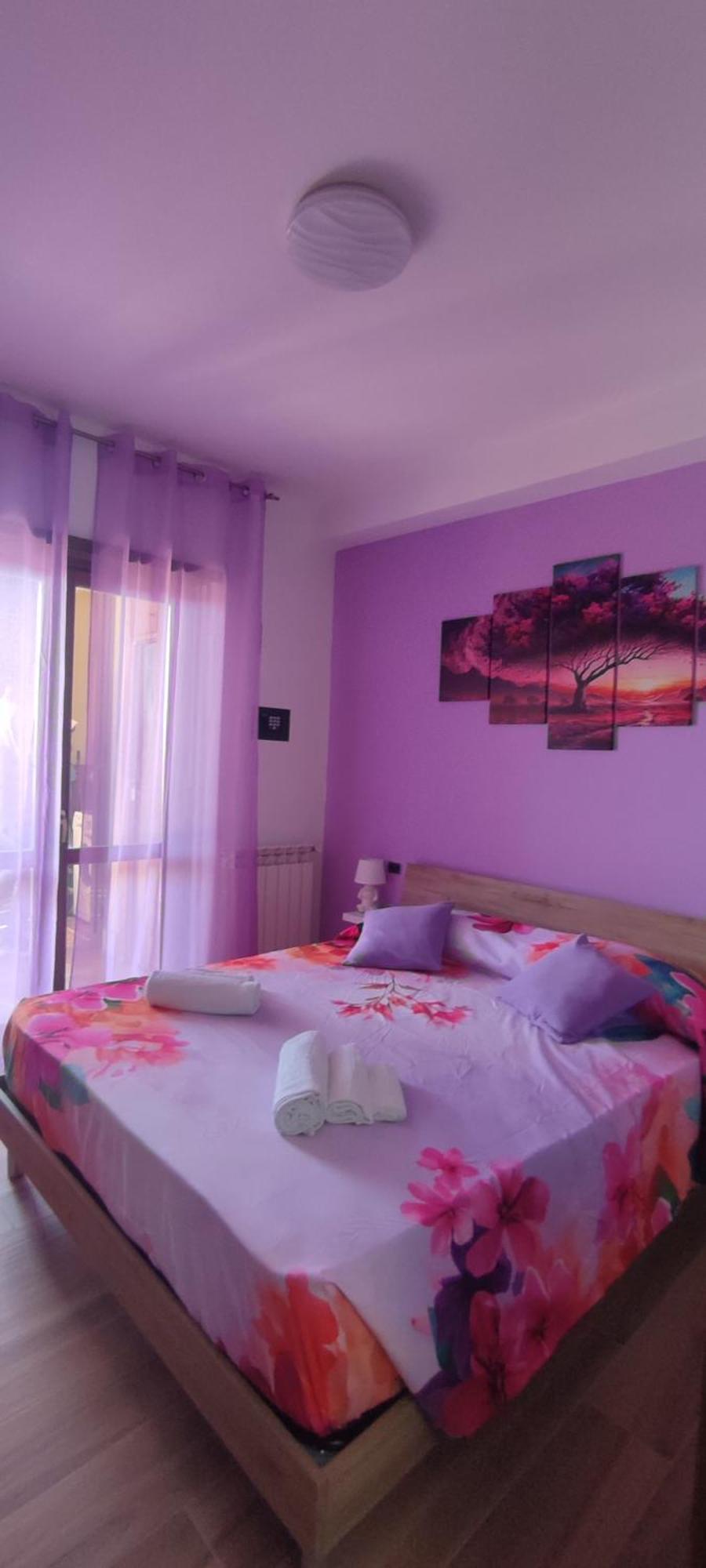 Love Home Apartament Near The Airport 菲乌米奇诺 外观 照片