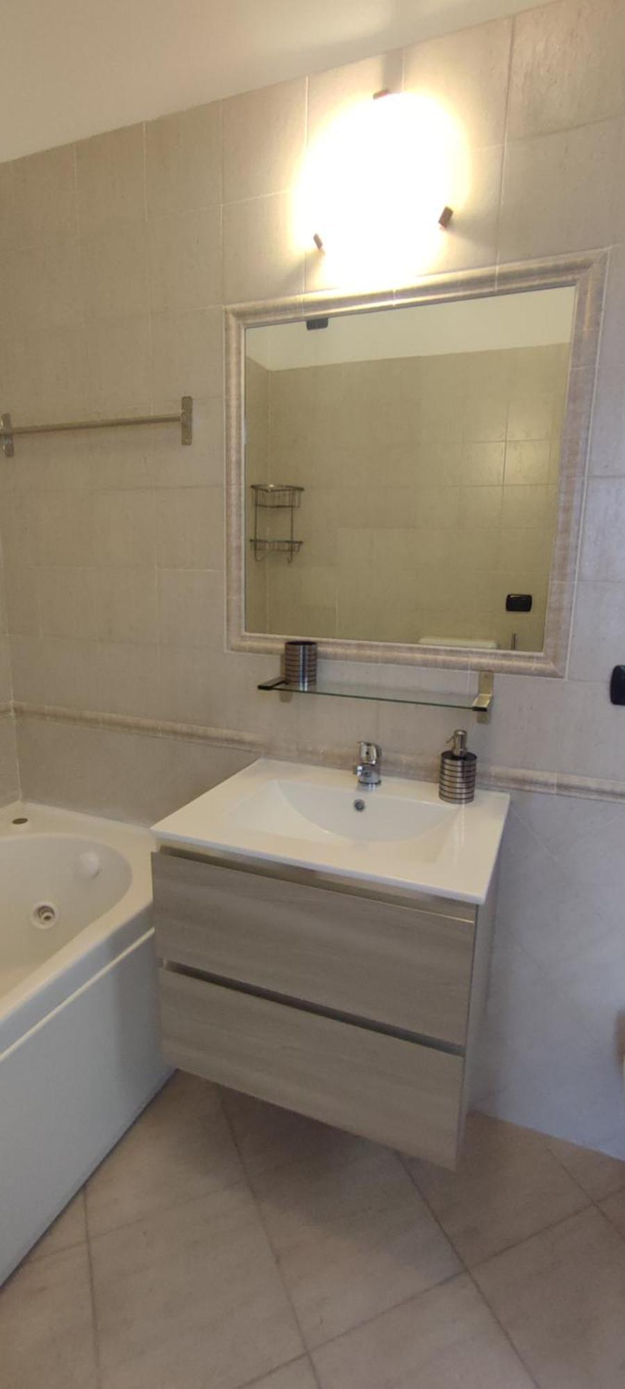 Love Home Apartament Near The Airport 菲乌米奇诺 外观 照片