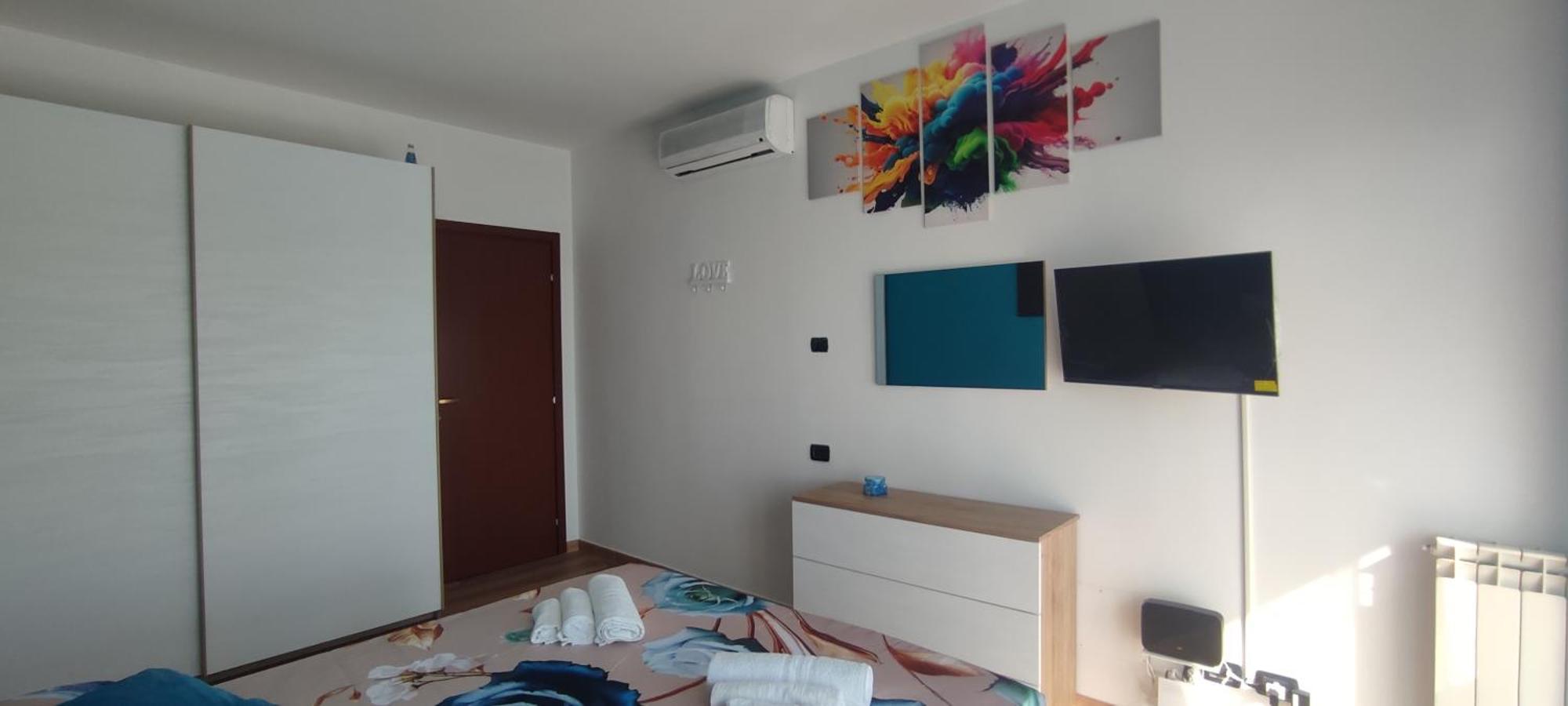 Love Home Apartament Near The Airport 菲乌米奇诺 外观 照片