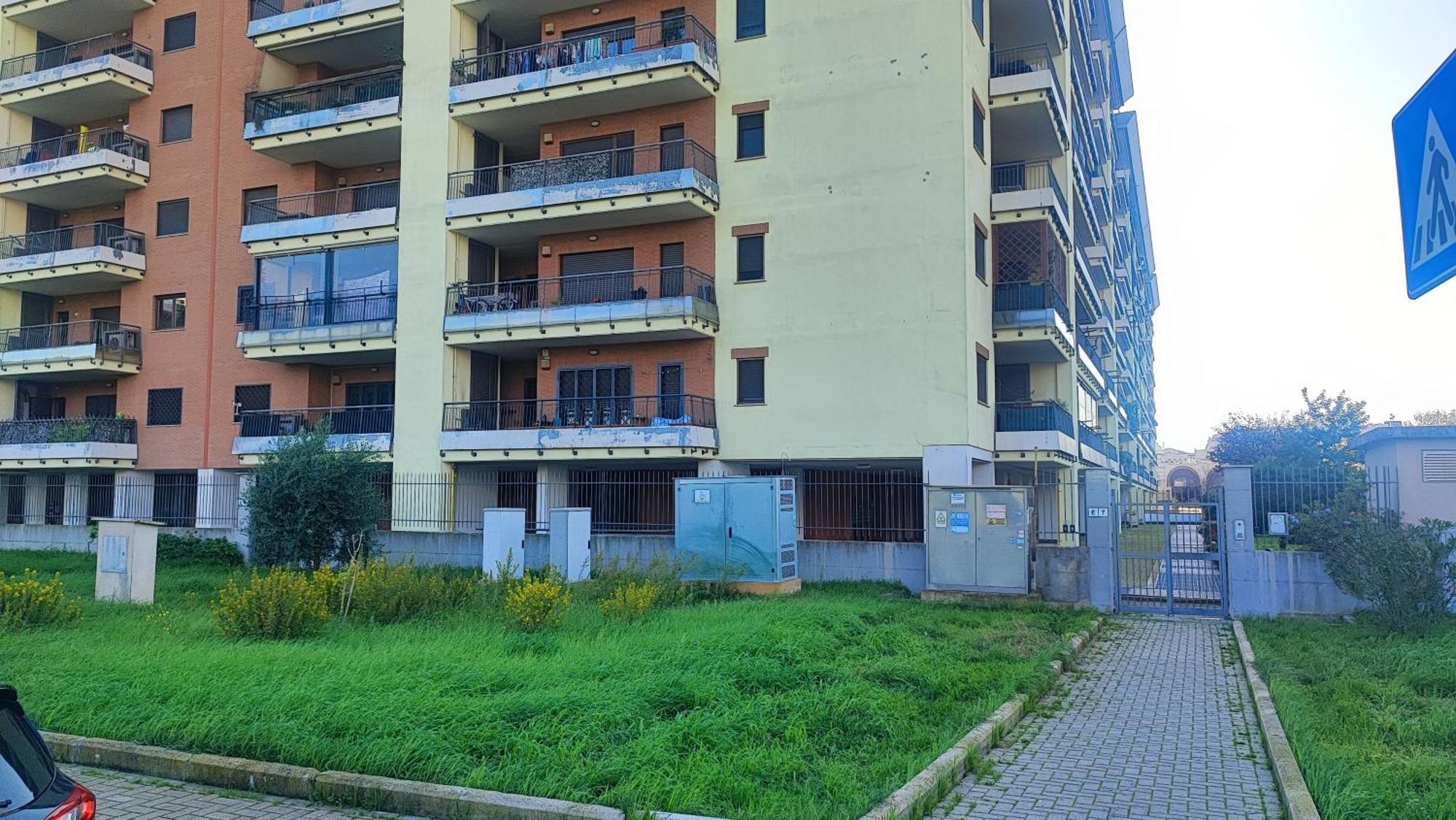 Love Home Apartament Near The Airport 菲乌米奇诺 外观 照片