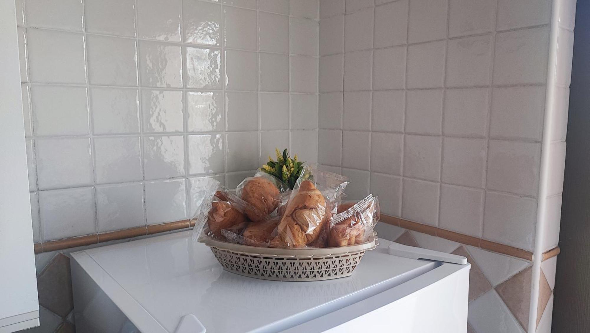 Love Home Apartament Near The Airport 菲乌米奇诺 外观 照片